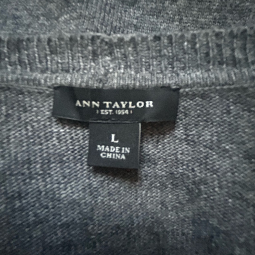 ANN TAYLOR gray swing cardigan - merino wool blend - size L - worn a few times - Picture 4 of 7